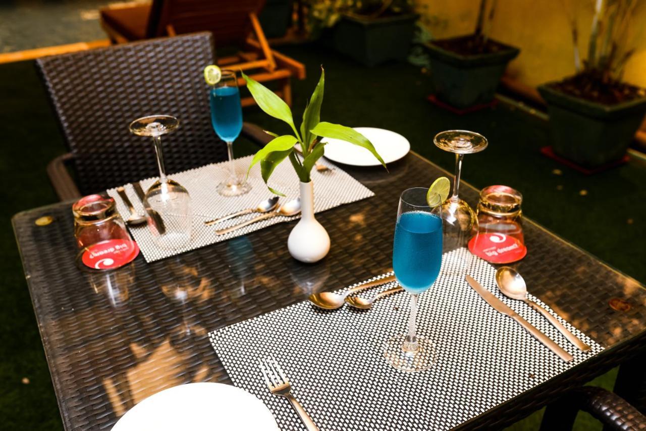 Zip By Spree Hotels Hyde Goa Candolim Exterior foto